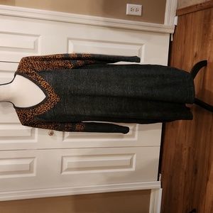 Suzanne  Betro,  NWT, Women's dress,  Gray with animal print,  Size Xl